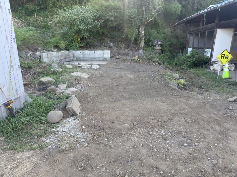 佐久市で木造住宅の解体工事を行いました。